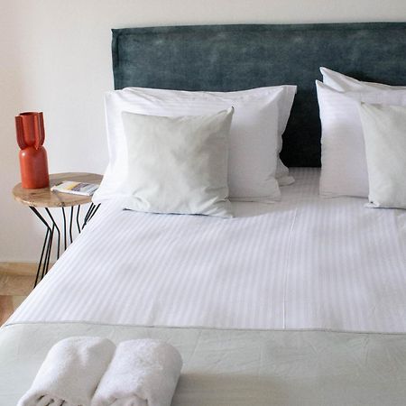 Oniropetra Luxury Suites Armakha Buitenkant foto