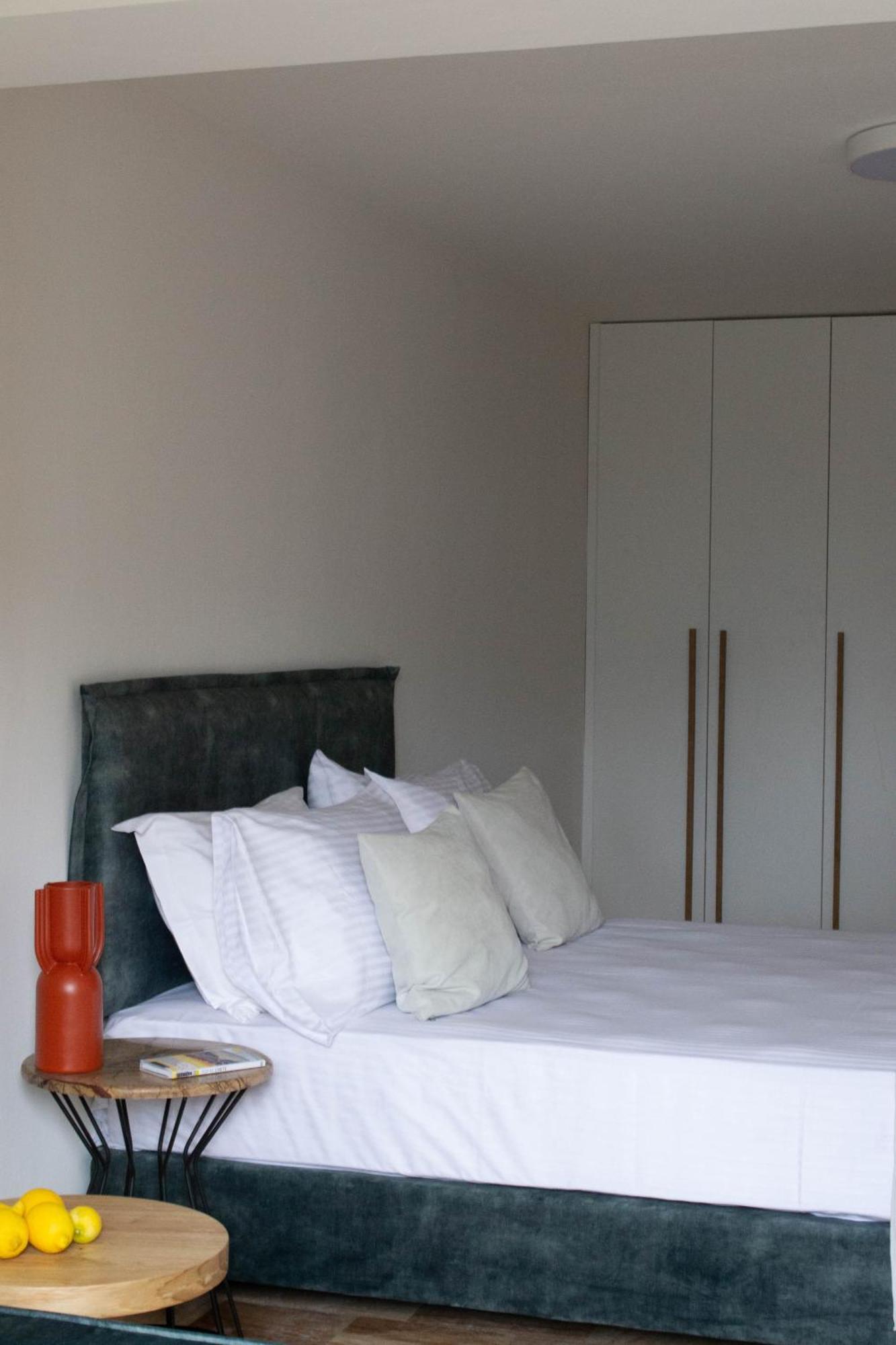 Oniropetra Luxury Suites Armakha Buitenkant foto