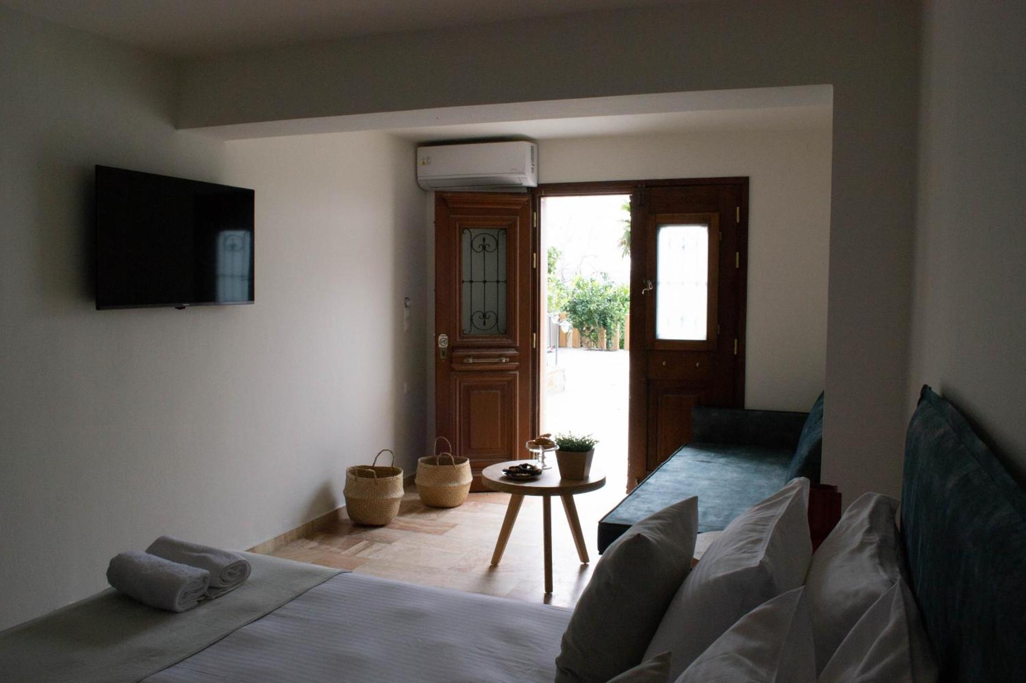 Oniropetra Luxury Suites Armakha Buitenkant foto