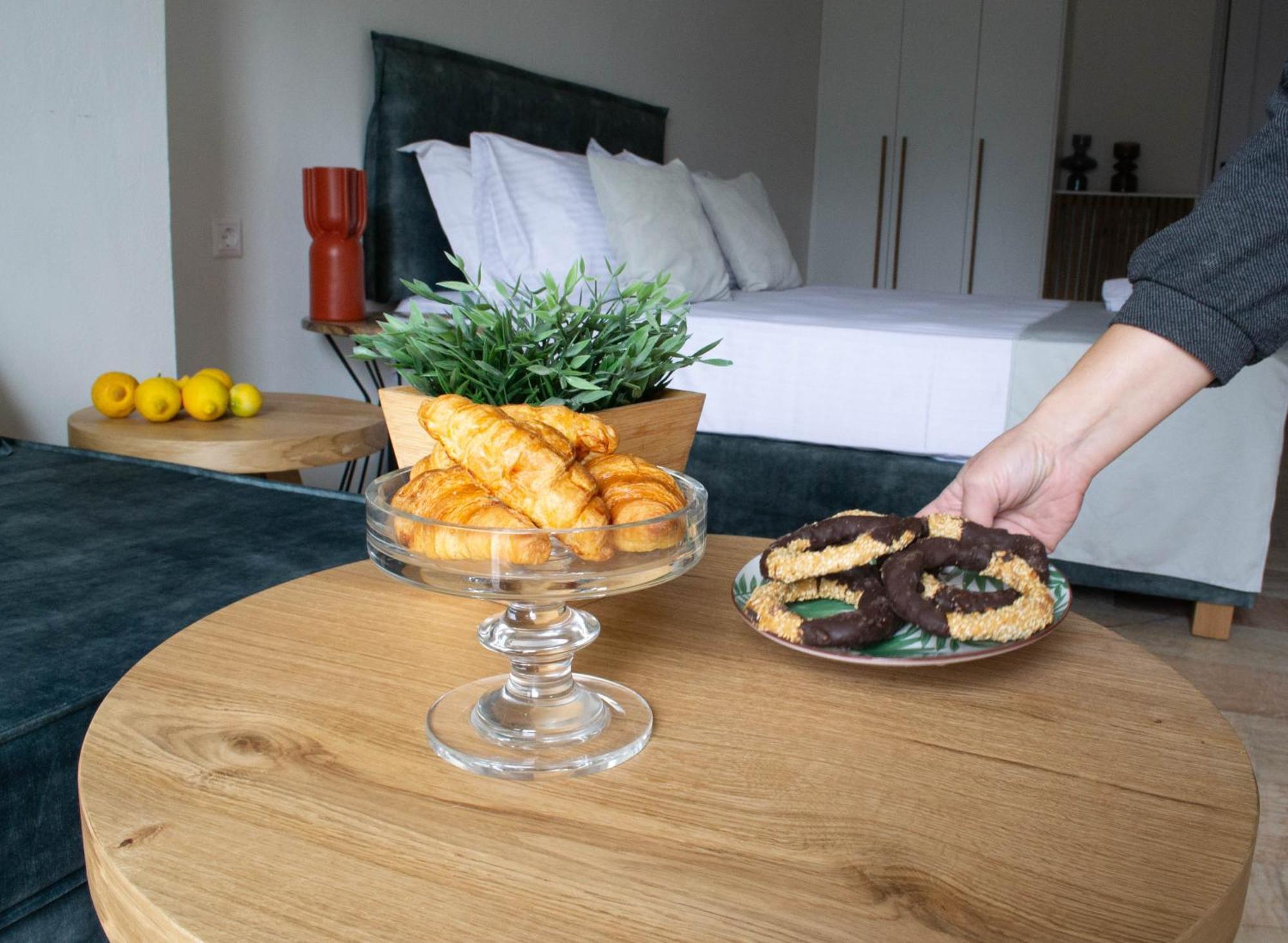 Oniropetra Luxury Suites Armakha Buitenkant foto