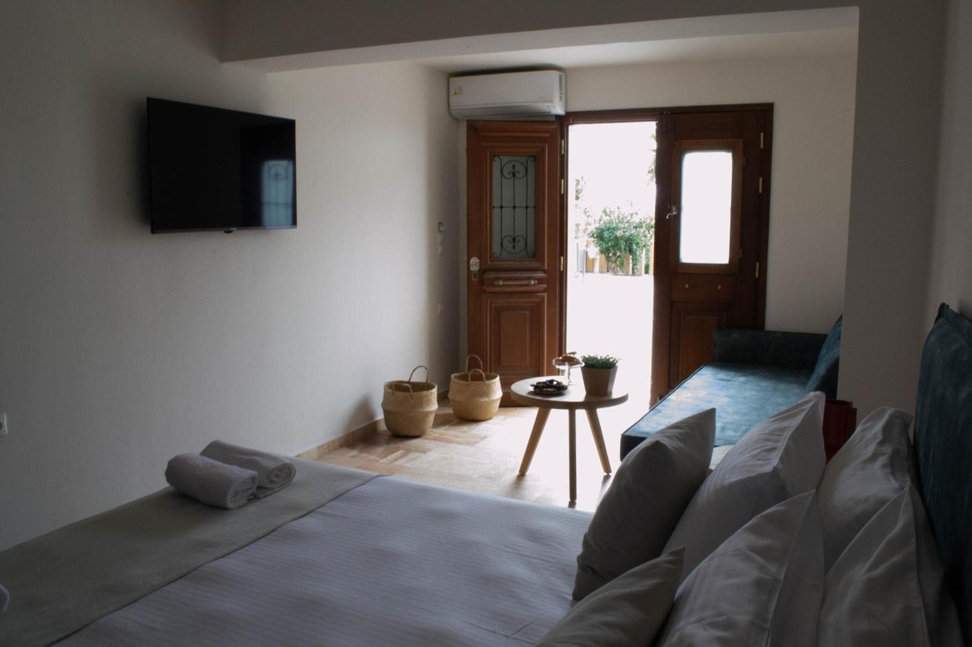 Oniropetra Luxury Suites Armakha Buitenkant foto