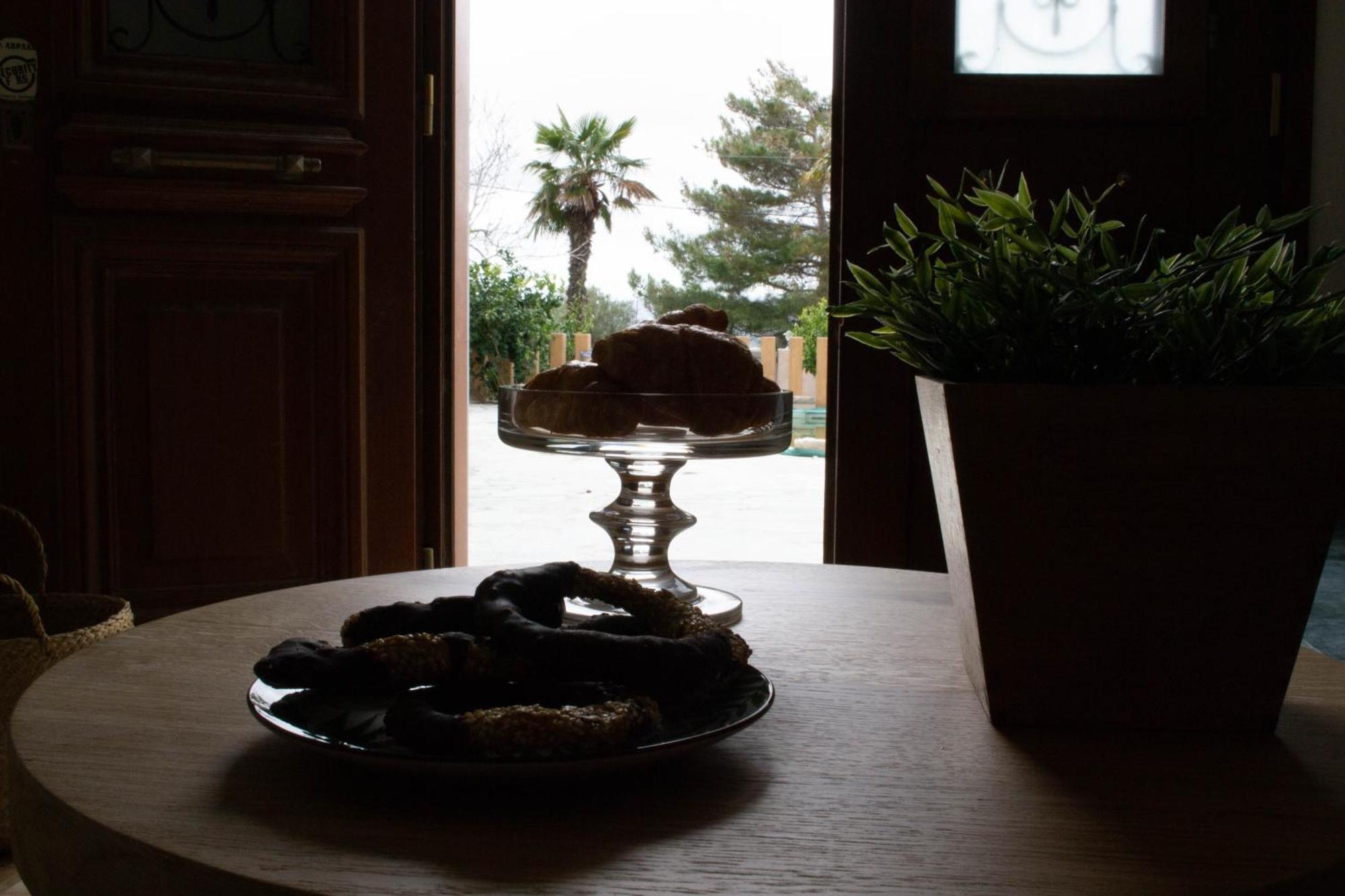 Oniropetra Luxury Suites Armakha Buitenkant foto