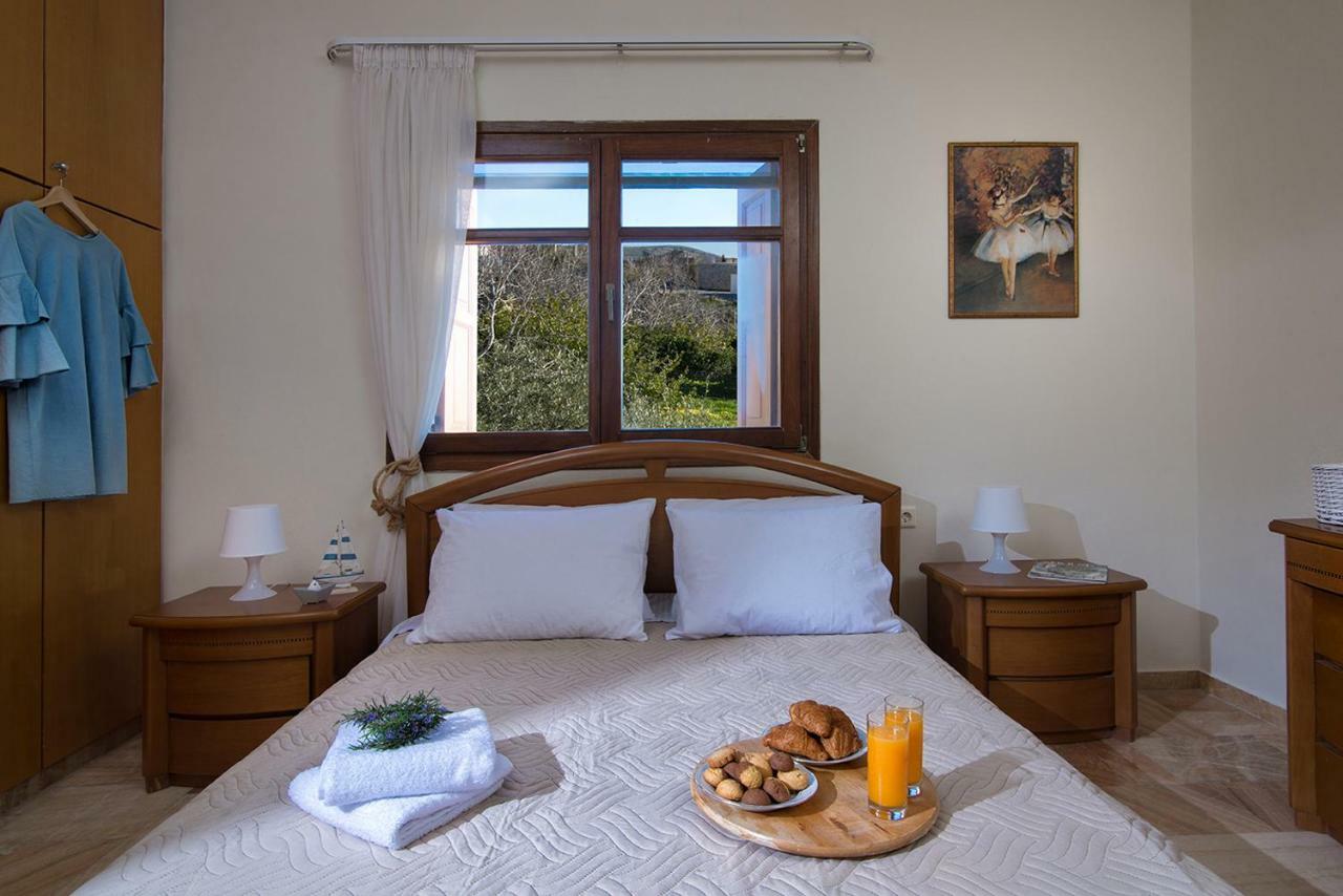 Oniropetra Luxury Suites Armakha Buitenkant foto