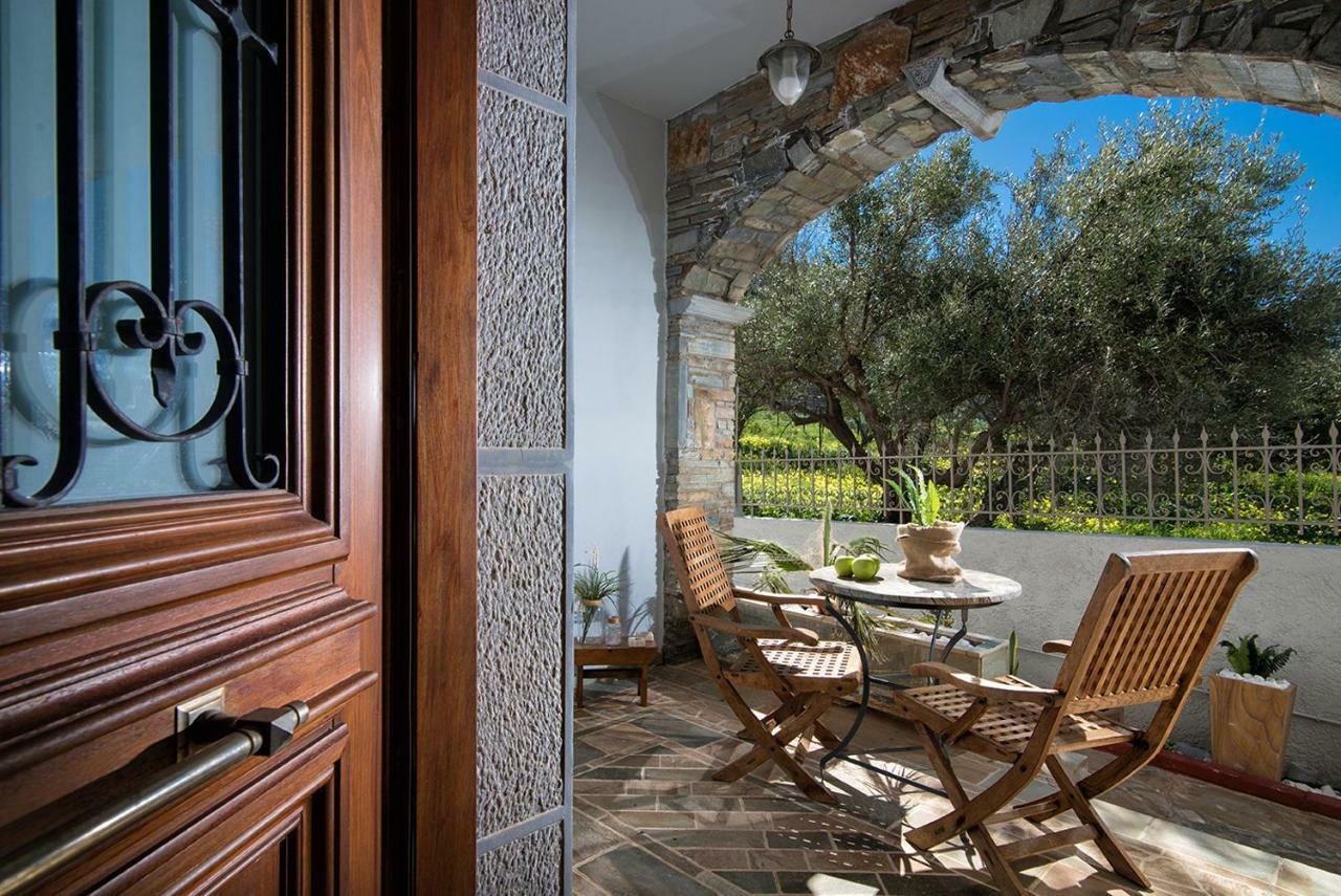 Oniropetra Luxury Suites Armakha Buitenkant foto